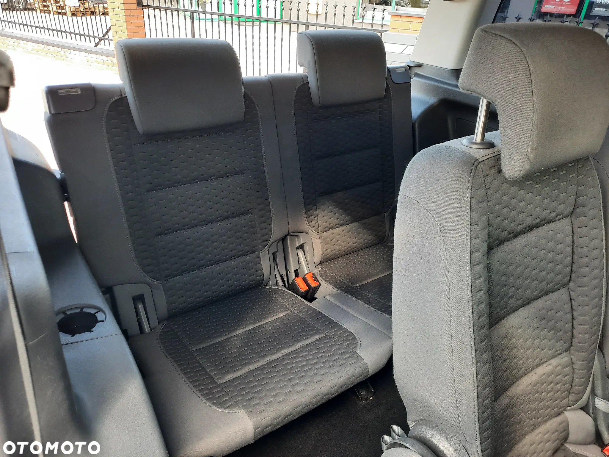 Volkswagen Touran 1.9 TDI Conceptline - 15