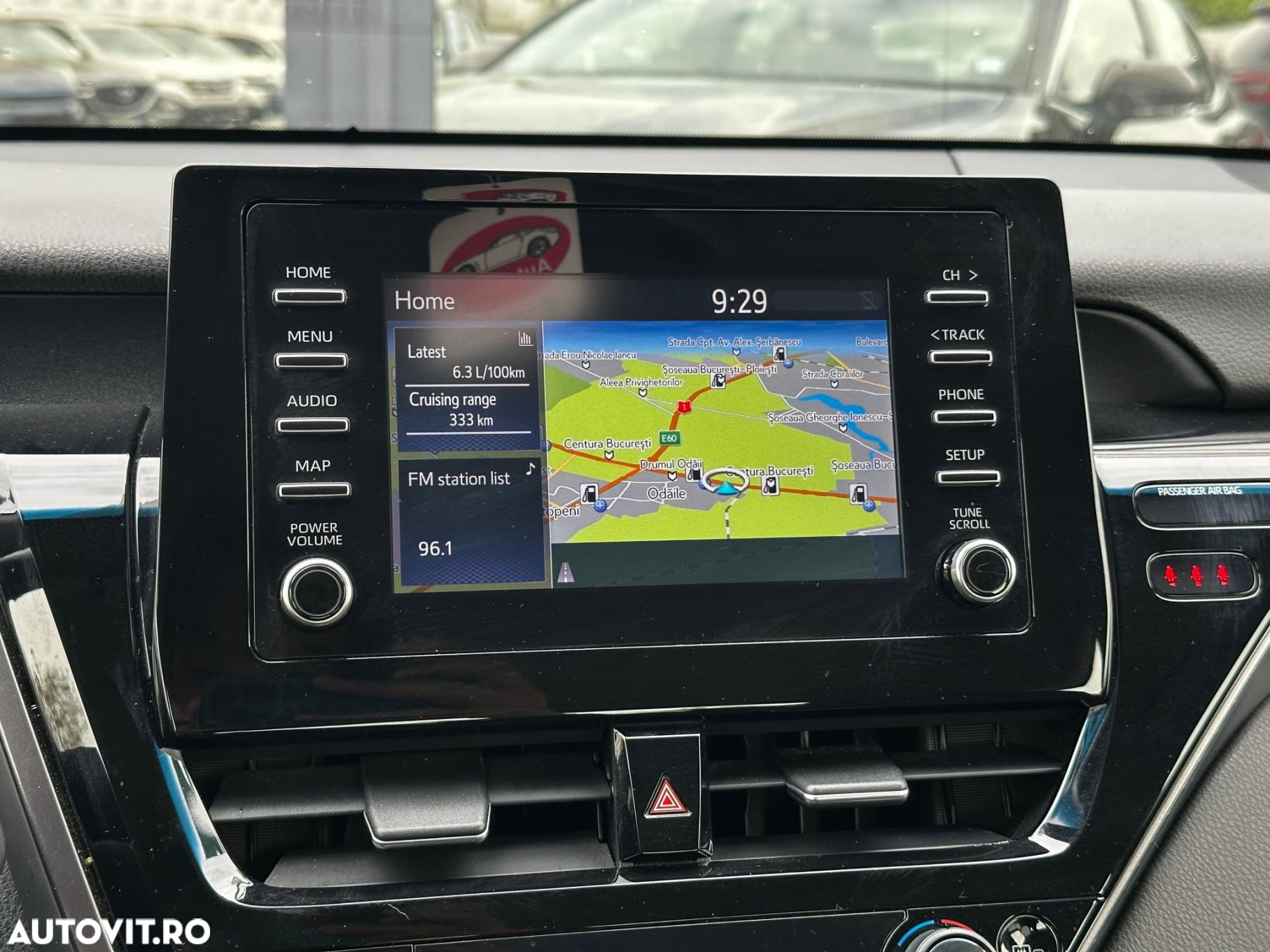 Toyota Camry - 12