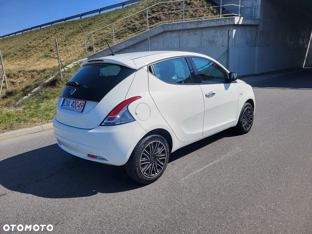 Lancia Ypsilon 1.2 8V Platinum S&S EU6 - 5