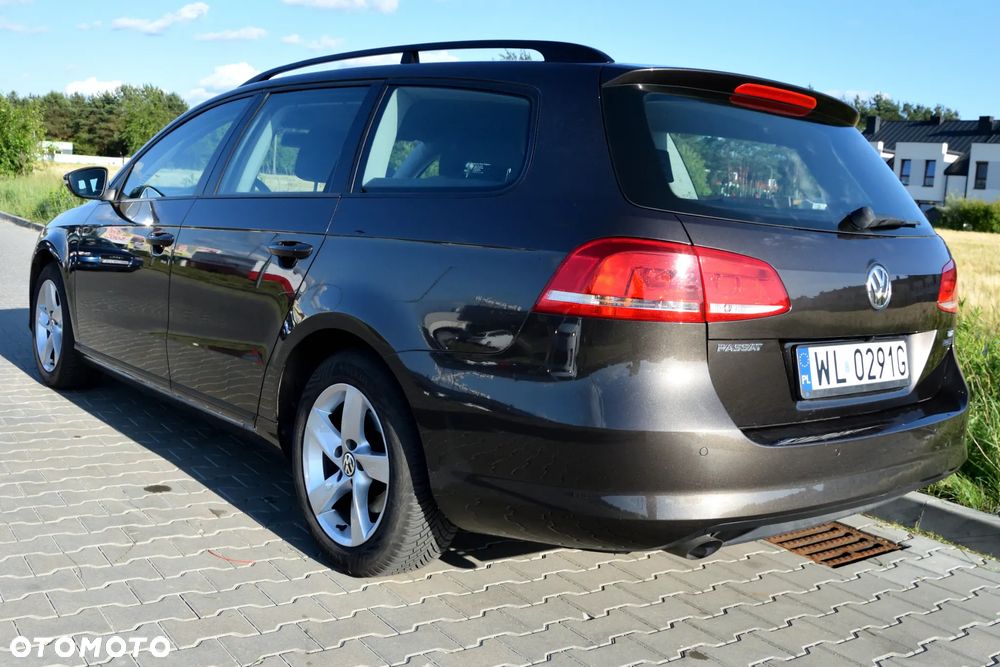 Volkswagen Passat 1.6 TDI Trendline - 4