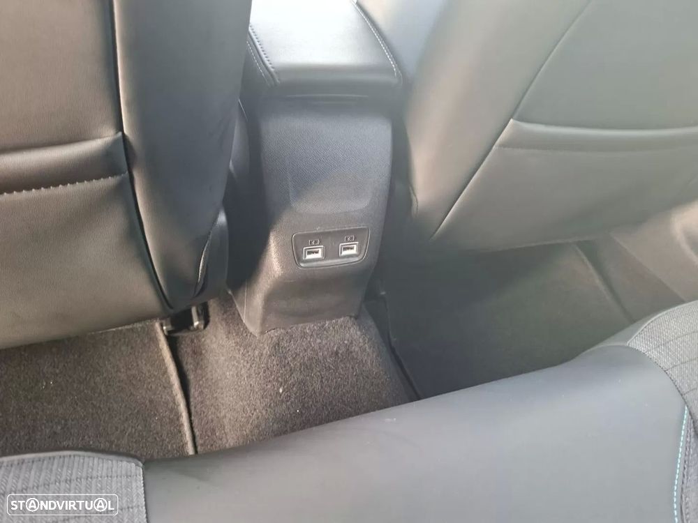 Peugeot 208 1.2 PureTech Allure Pack - 4