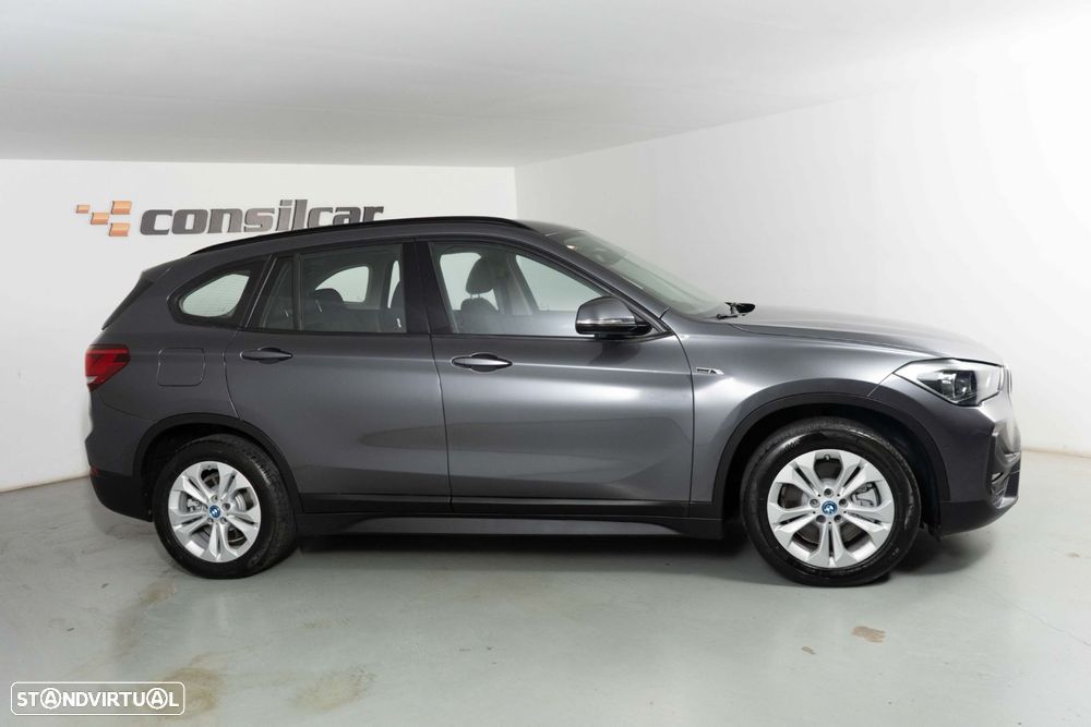 BMW X1 25 e xDrive Corporate Edition - 7