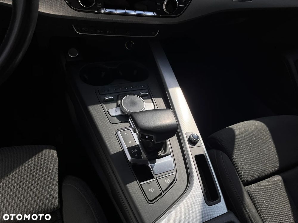 Audi A4 Limousine 40 TDI Quattro Advanced S tronic - 16