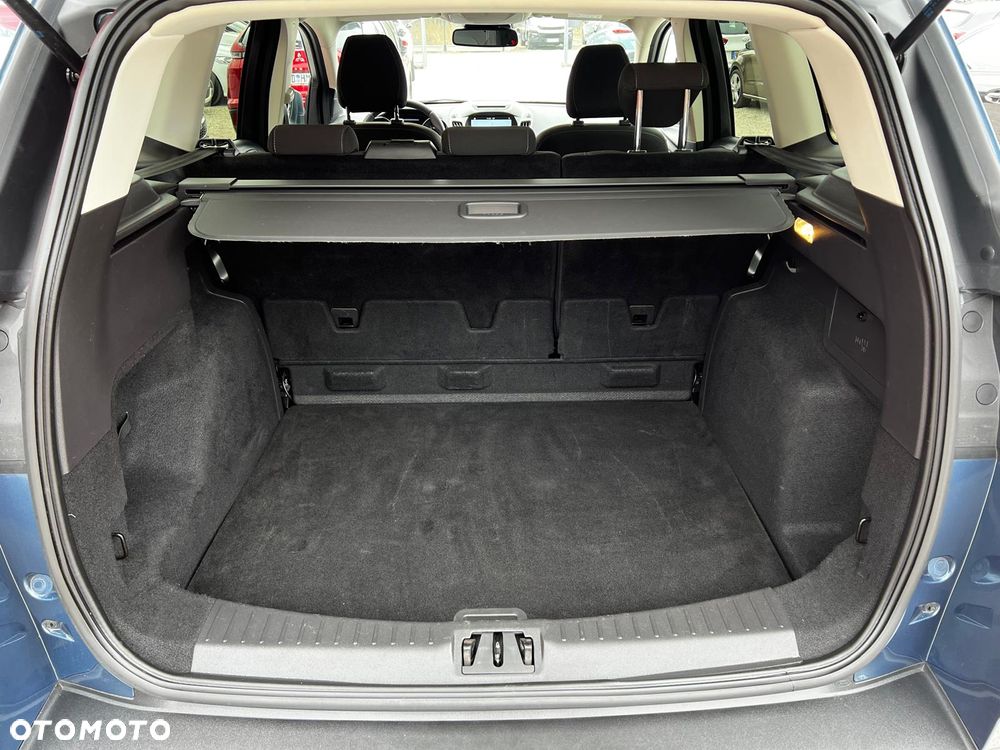 Ford Kuga 1.5 EcoBoost 2x4 Titanium - 23