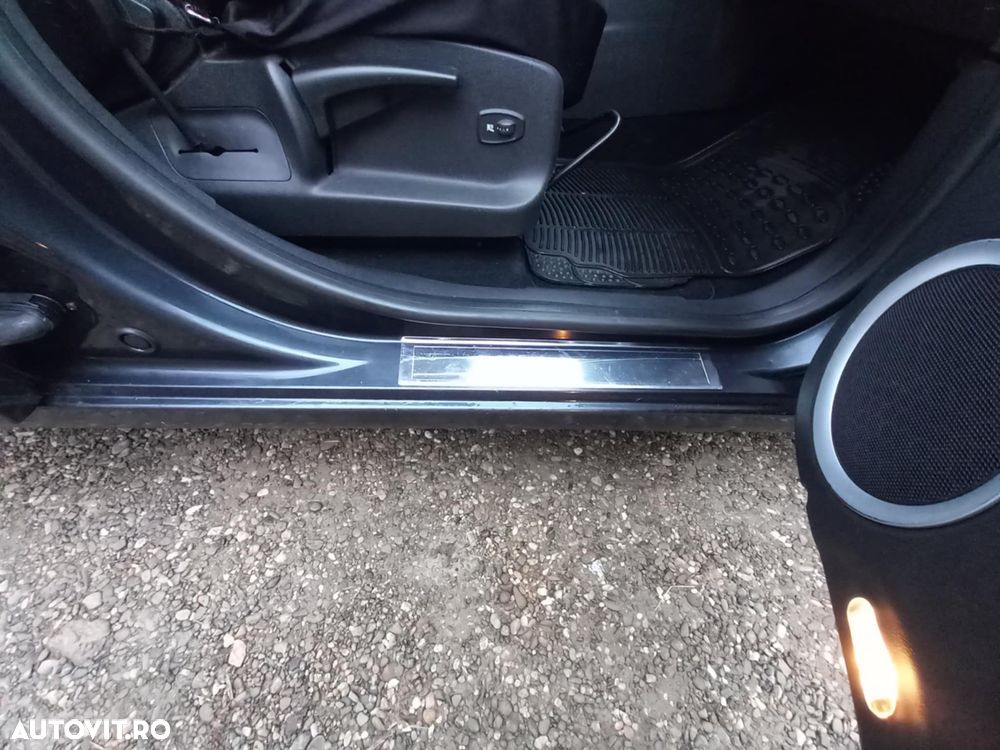 Renault Scenic 2.0 16V 140 CVT Bose Edition - 12