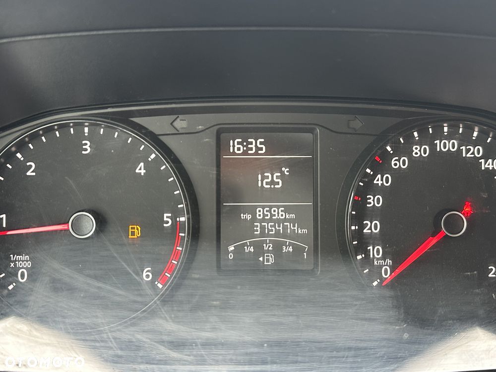 Volkswagen Transporter T6 TDI L2H1 - 8