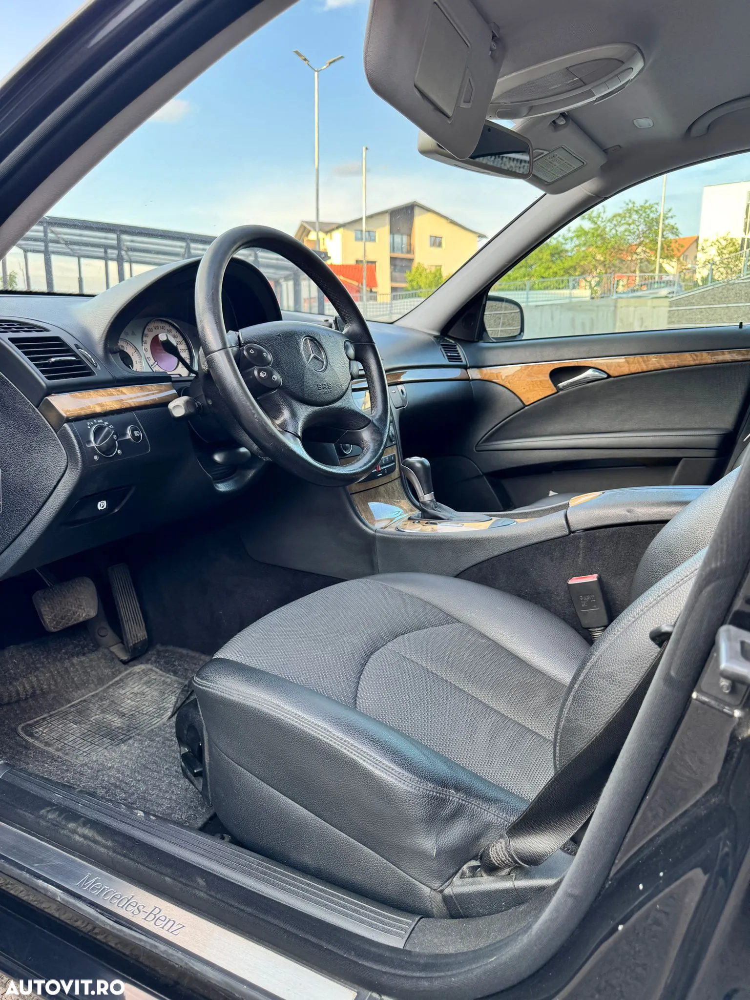 Mercedes-Benz E - 9