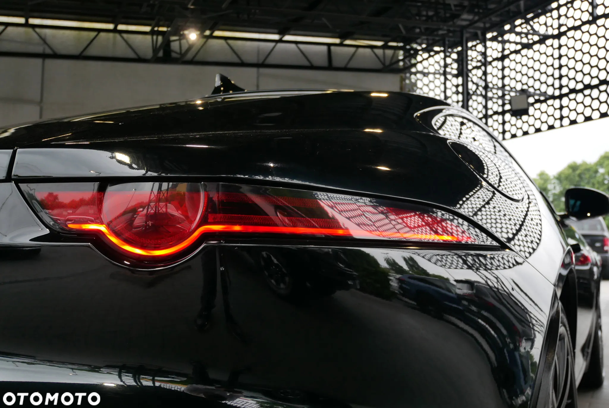 Jaguar F-Type Coupe 2.0 - 37