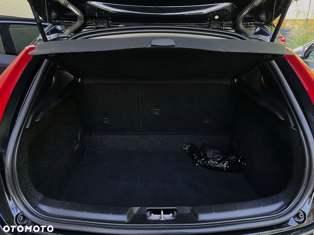 Volvo V40 D3 Geartronic Summum - 34