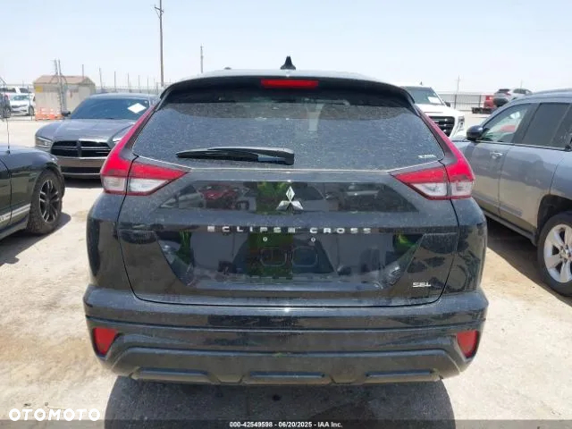 Mitsubishi Eclipse Cross - 18