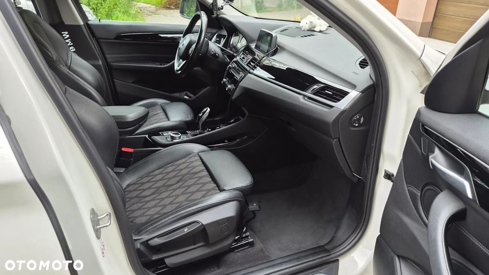 BMW X1 xDrive18d - 9