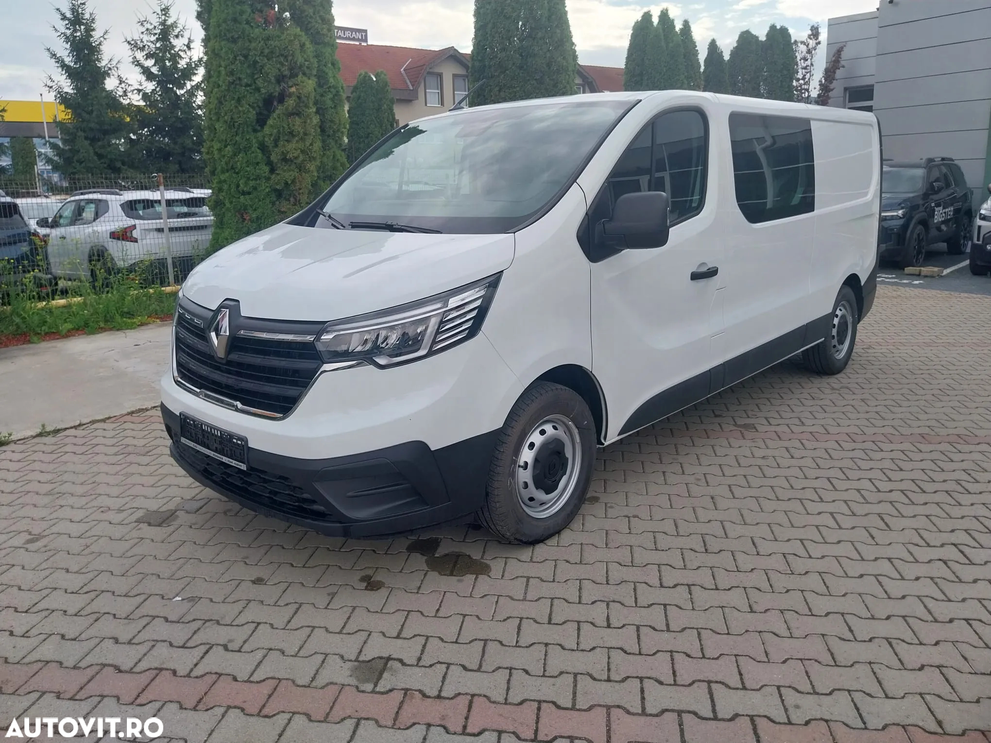 Renault Trafic 2.0 Blue dCi 150 Furgon Cabina Dubla L2H1 - 2