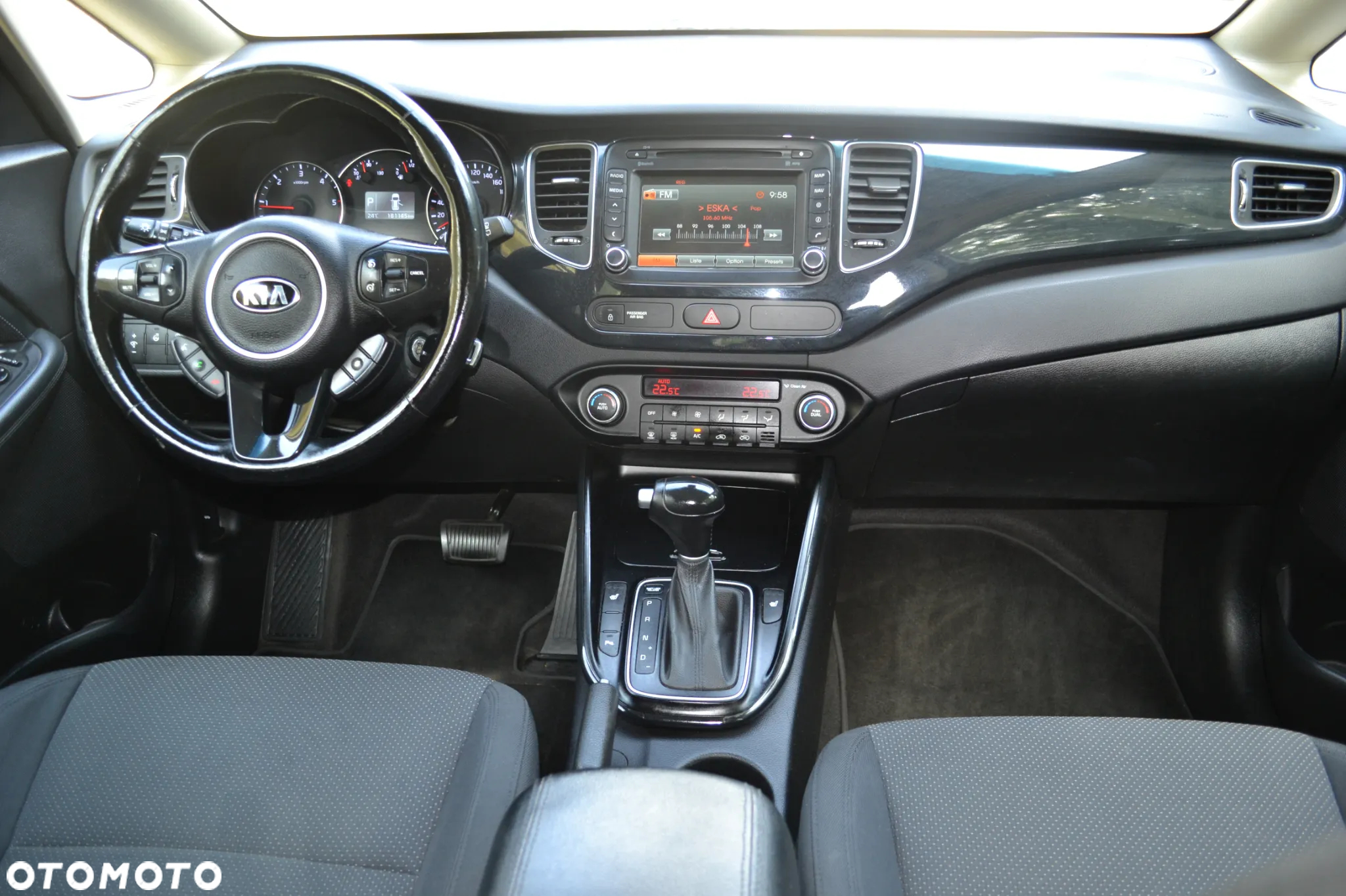 Kia Carens 1.7 CRDi Business Line 7os 7DCT - 20