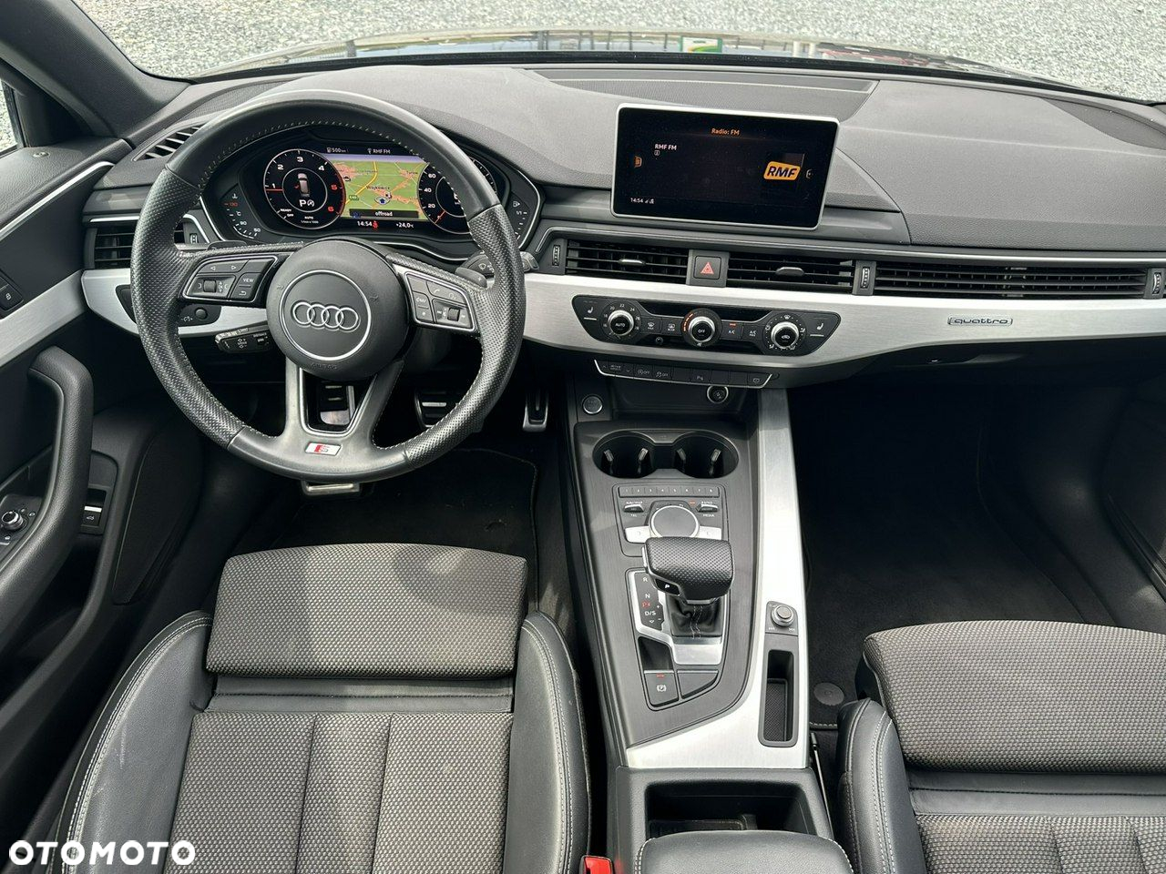 Audi A4 Avant 40 TDI quattro S tronic S line - 32