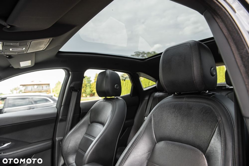 Jaguar E-Pace D180 AWD R-Dynamic SE - 18