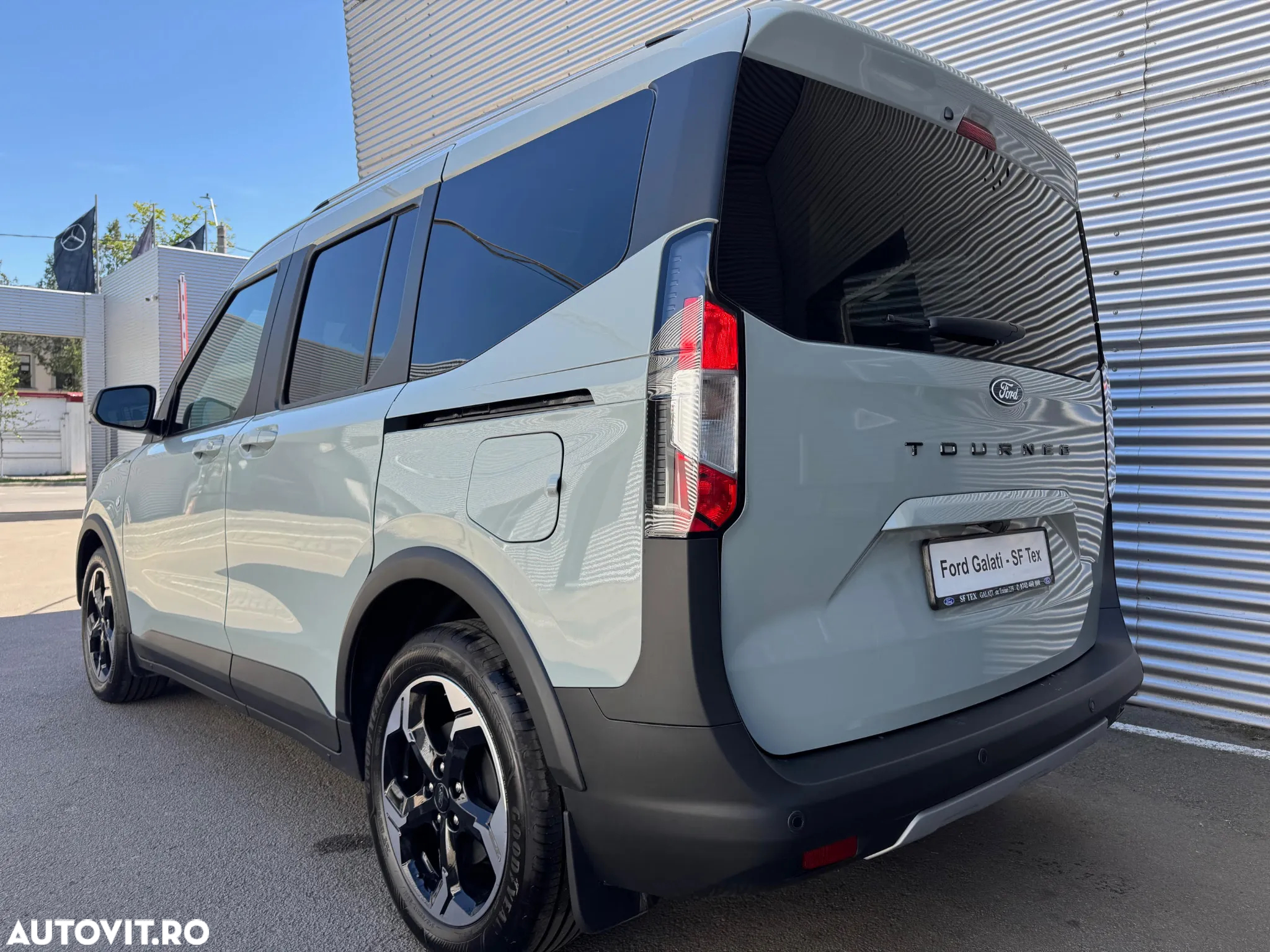 Ford Tourneo Courier 1.0 EcoBoost Active - 21