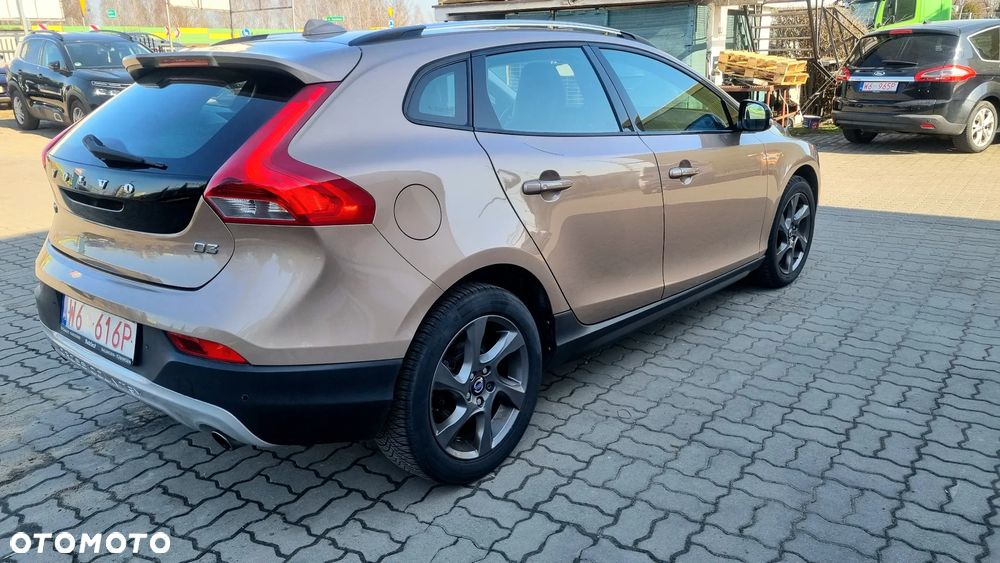 Volvo V40 Cross Country D3 Geartronic Summum - 4
