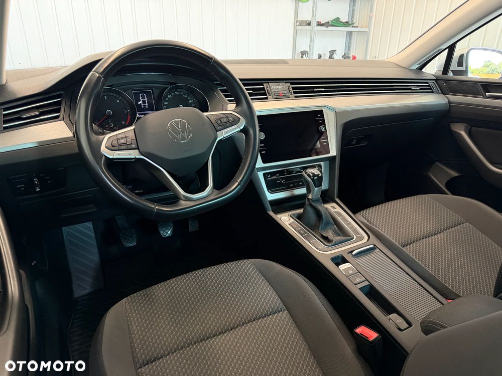 Volkswagen Passat 2.0 TDI EVO Elegance - 12
