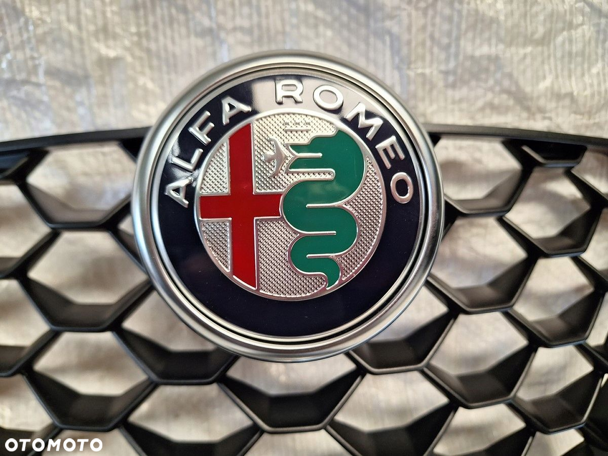 atrapa grill alfa romeo giulia veloce chrom satyna orginal nowy - 4