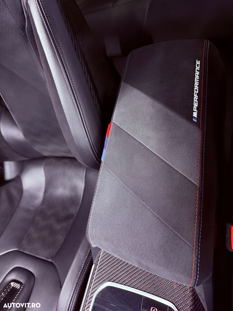 BMW M3 Competition M xDrive - 12