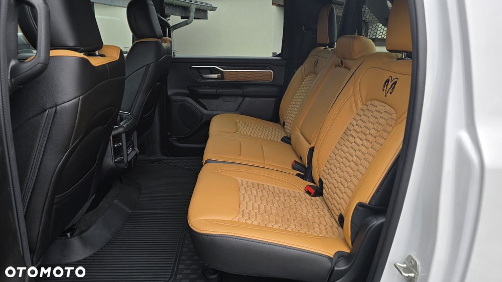 RAM 1500 5.7 Crew Cab Bighorn - 21