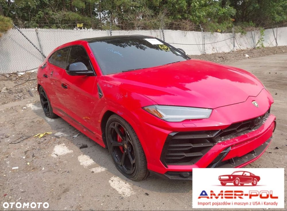 Lamborghini Urus - 1