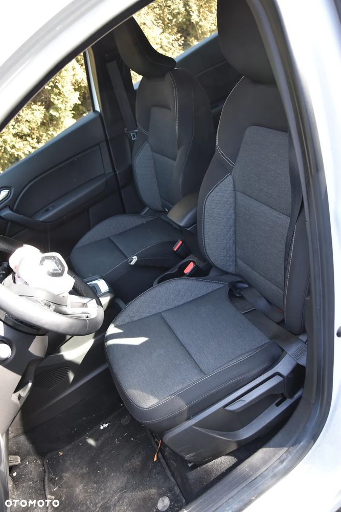 Renault Captur TCe Mild Hybrid 140 EDC GPF EVOLUTION - 19