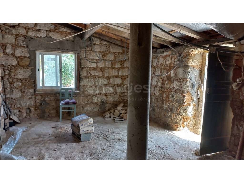 Moradia T2, com garagem, logradouro em Póvoa de Santarém. - Grande imagem: 5/19