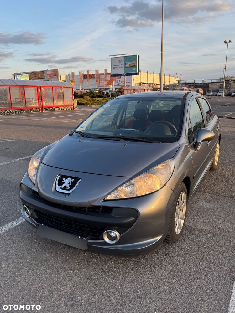 Peugeot 207 1.4 nICE - 11