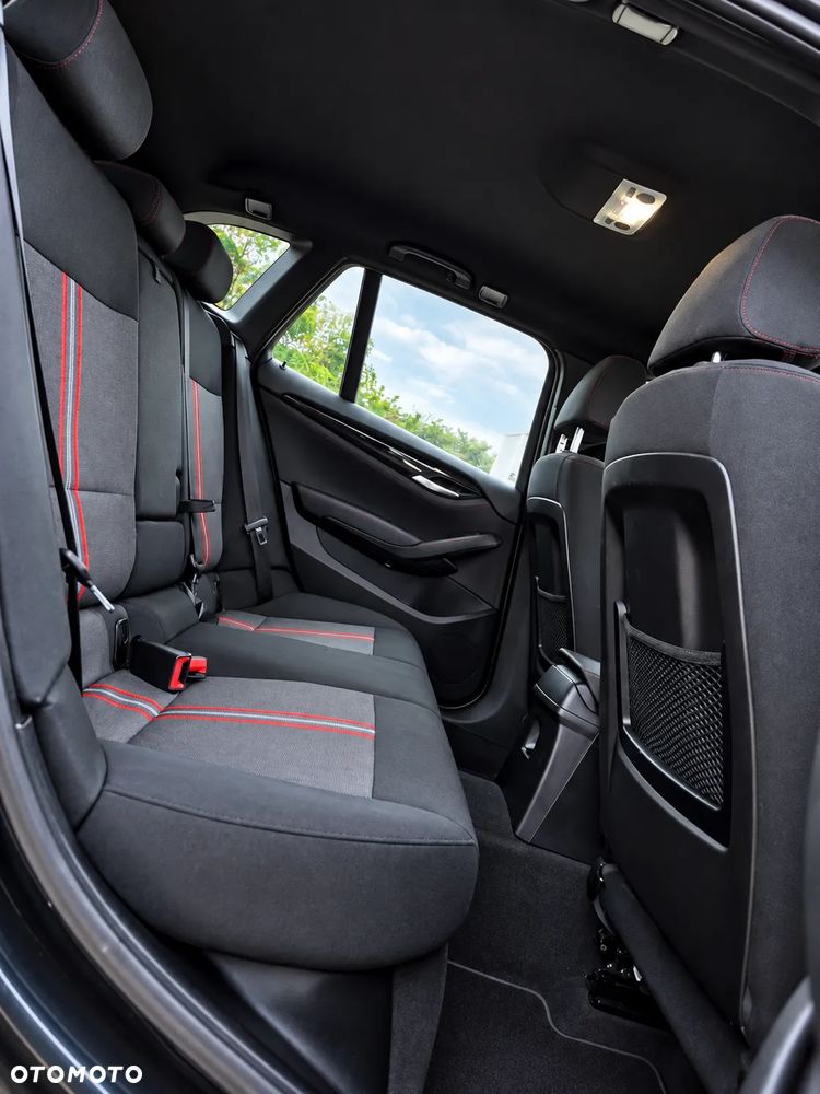 BMW X1 sDrive18d Sport Line - 8