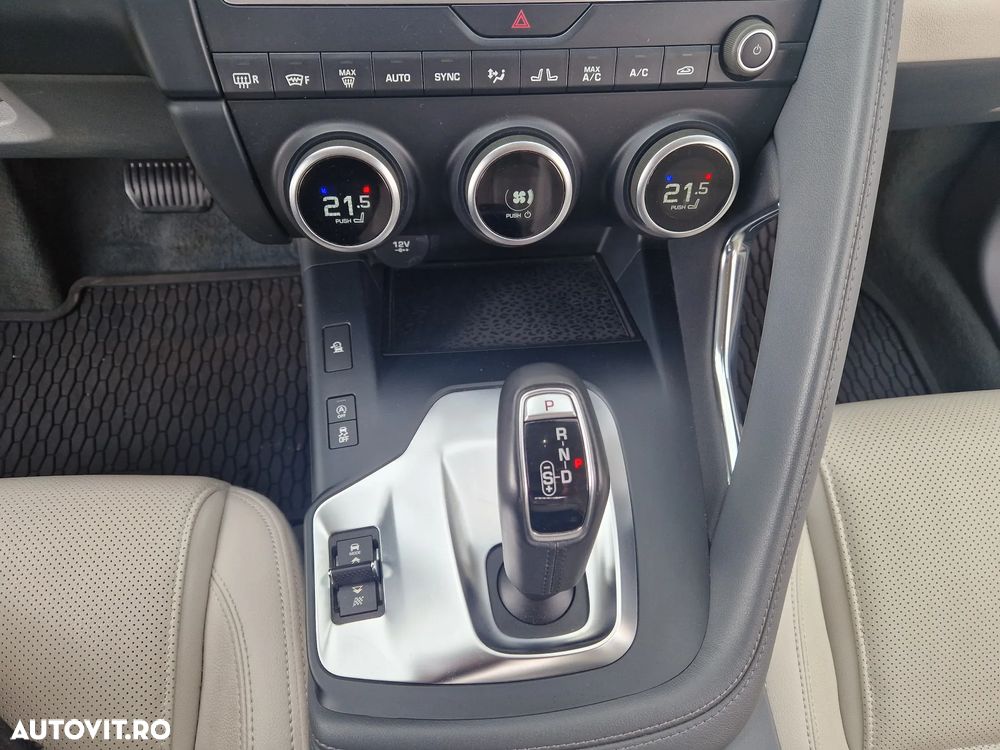Jaguar E-Pace D150 AWD Base - 14