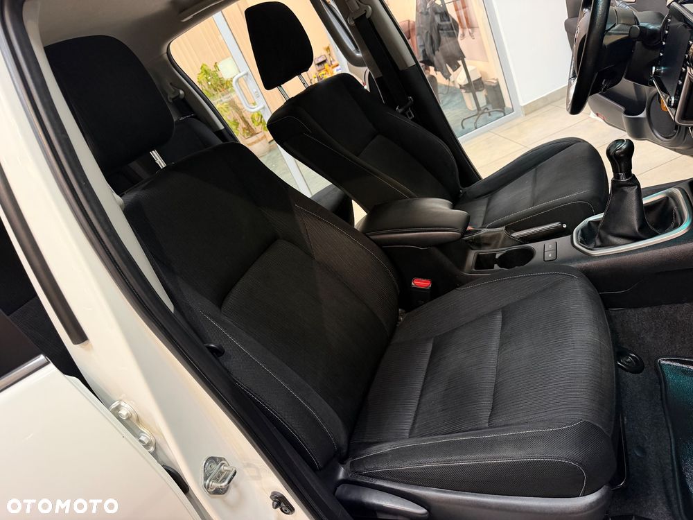Toyota Hilux 2.4 D-4D Double Cab Selection 4x4 - 33