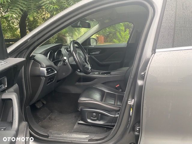 Jaguar F-Pace 2.0 i4D AWD Prestige - 14