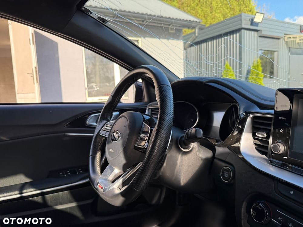 Kia ProCeed 1.4 T-GDI GT Line DCT - 17