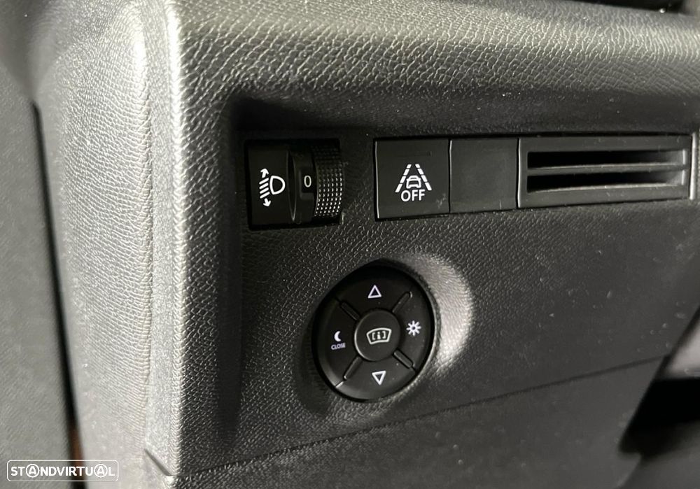 Citroën C4 1.2 PureTech Shine EAT8 - 26