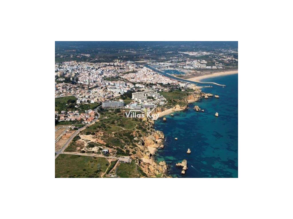 Lote de terreno com vista mar, junto à Praia D. Ana com projeto apr... - Grande imagem: 2/17