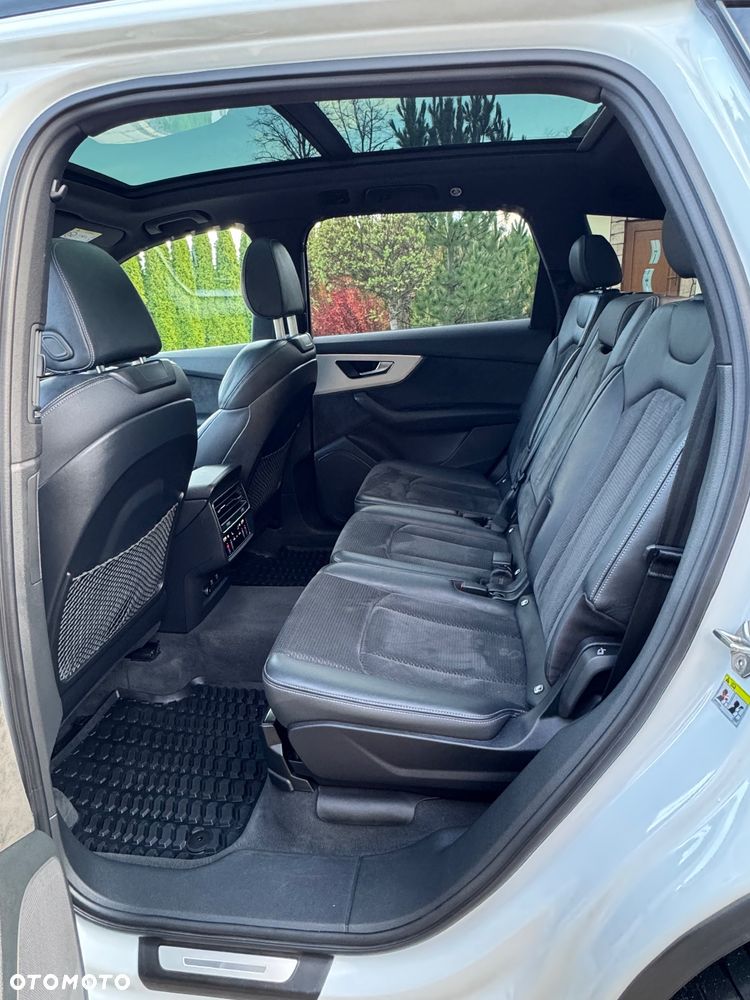Audi SQ7 4.0 TDI Quattro Tiptronic - 26