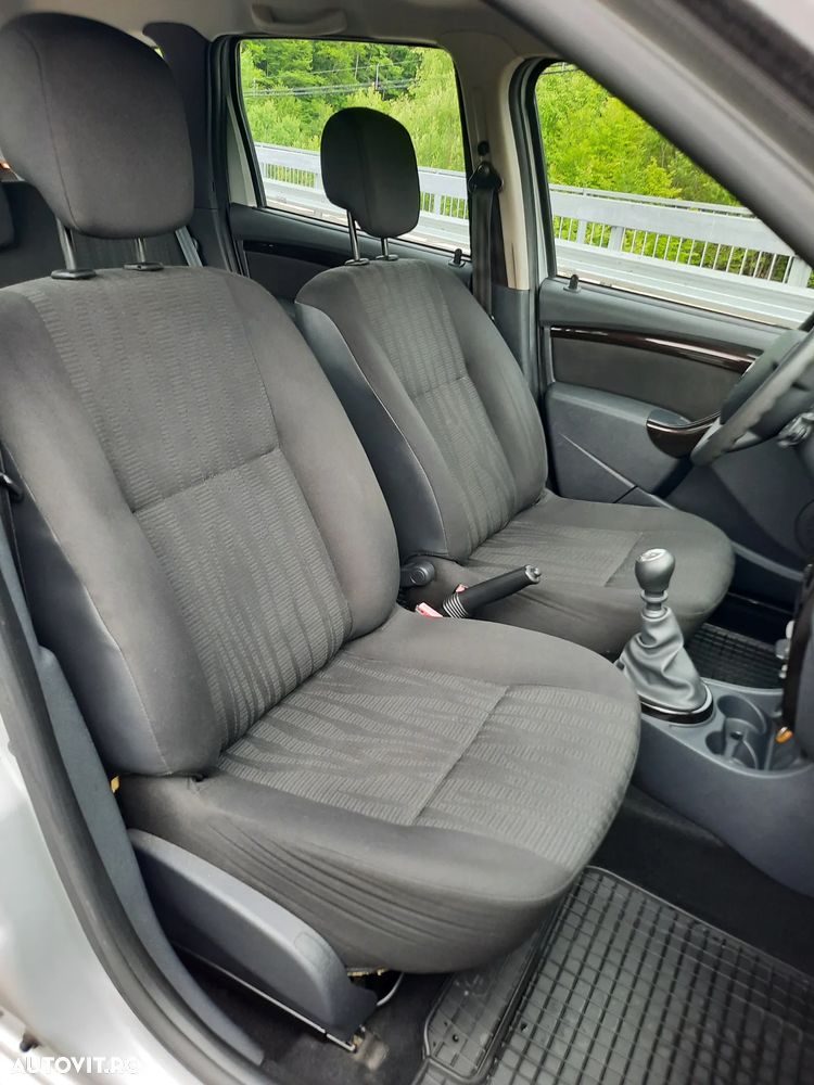 Dacia Duster 1.5 dCi 4x4 Prestige - 11