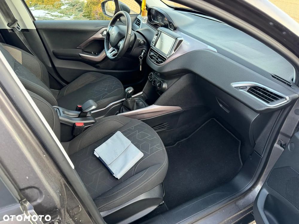 Peugeot 2008 PureTech 82 Active - 11