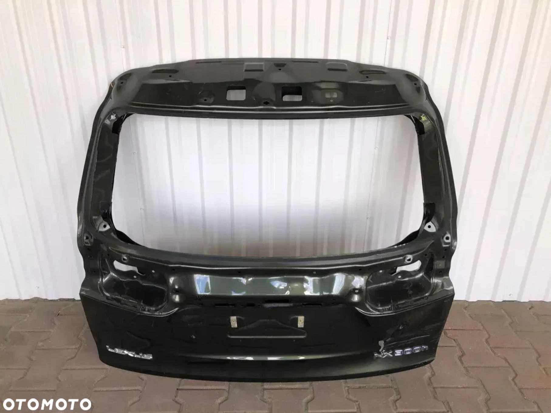 LEXUS NX 2014-2021 KLAPA BAGAŻNIKA TYLNA TYŁ POKRYWA EMBLEMAT ZNACZEK NAPIS NX30 - 1