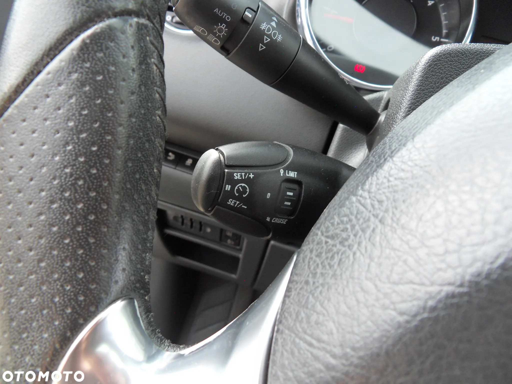 Peugeot 5008 1.6 HDi Active 7os - 18