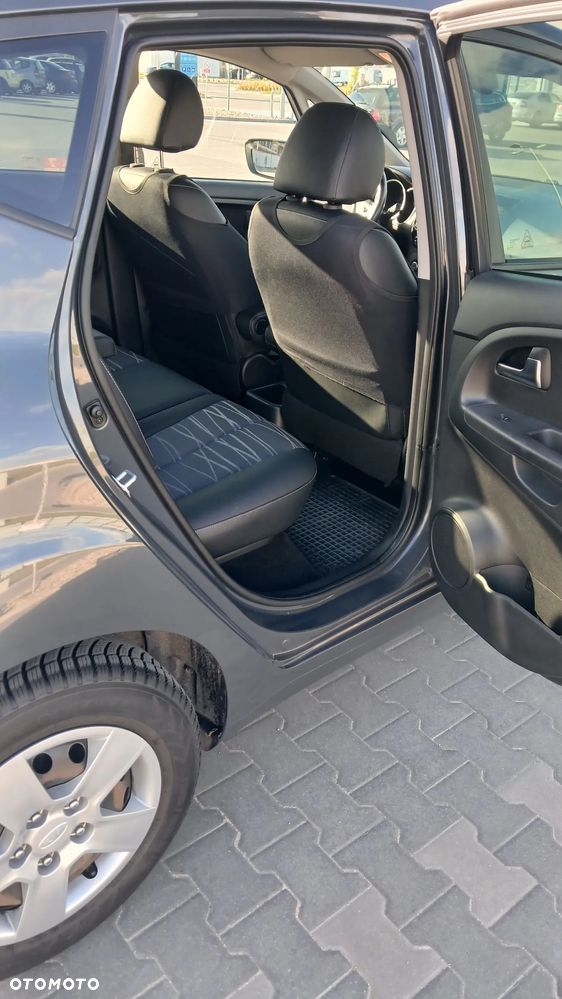 Kia Venga 1.6 Business Line - 14