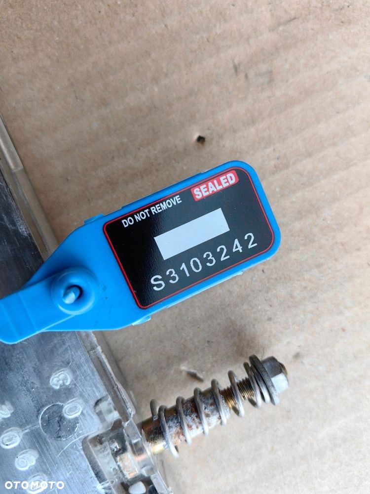 Trzecie światło stop w klapę BMW 3 e46 cabrio BIAŁE 6917614 LED - 5