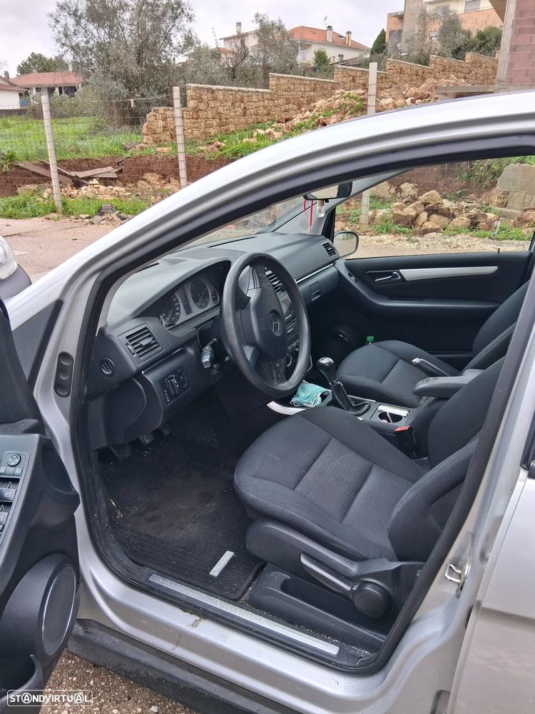 Mercedes-Benz B 180 CDI - 16