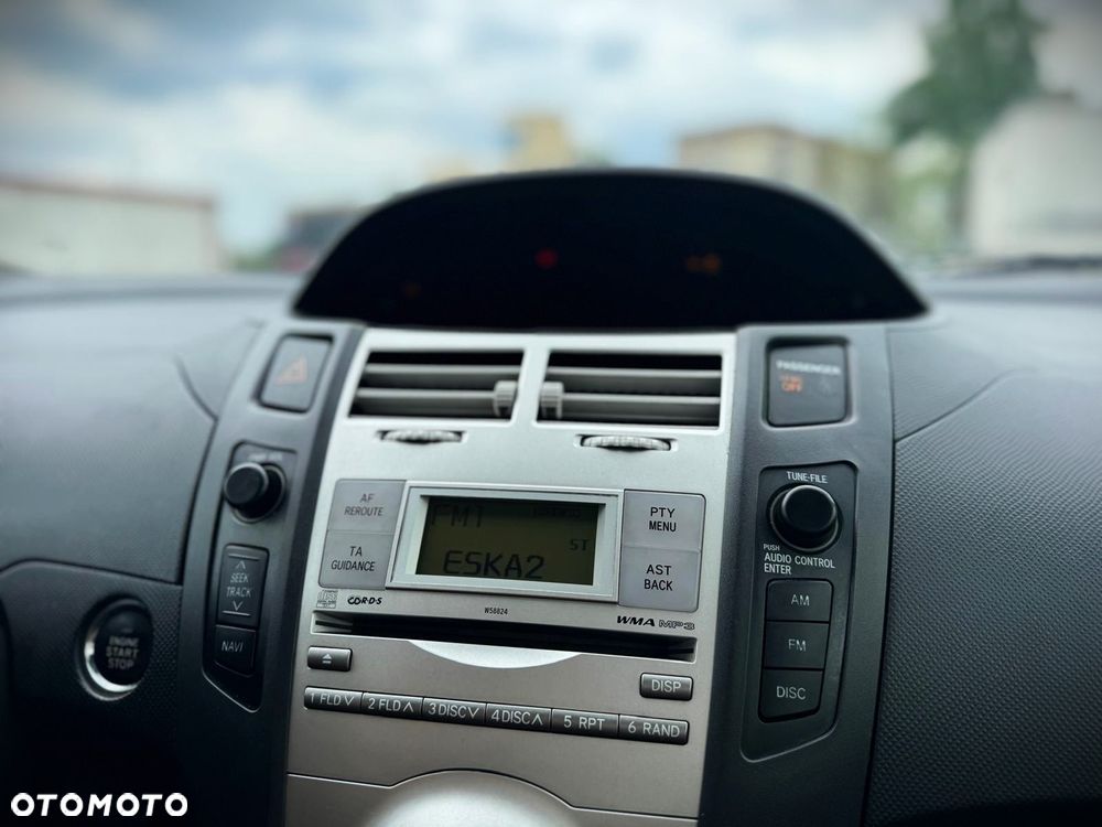 Toyota Yaris 1.3 Sol Premium MM - 19