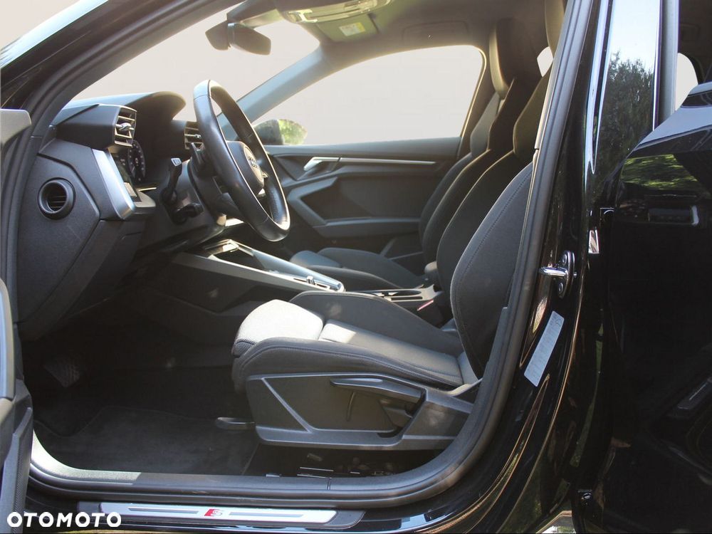 Audi A3 Sportback 1.4 TFSI e-tron Sport S tronic - 12