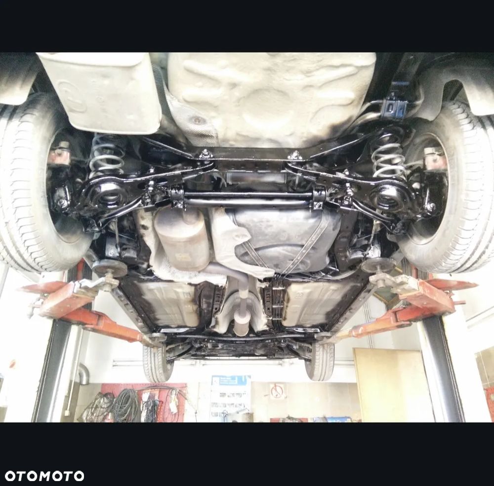 Ford Focus 1.6 Ambiente - 13