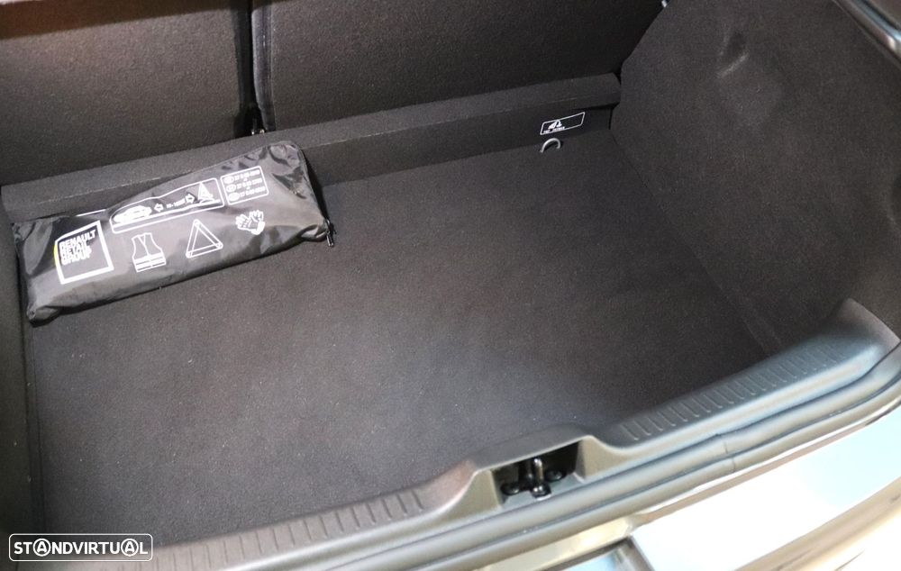 Renault Clio 0.9 TCe Limited - 36