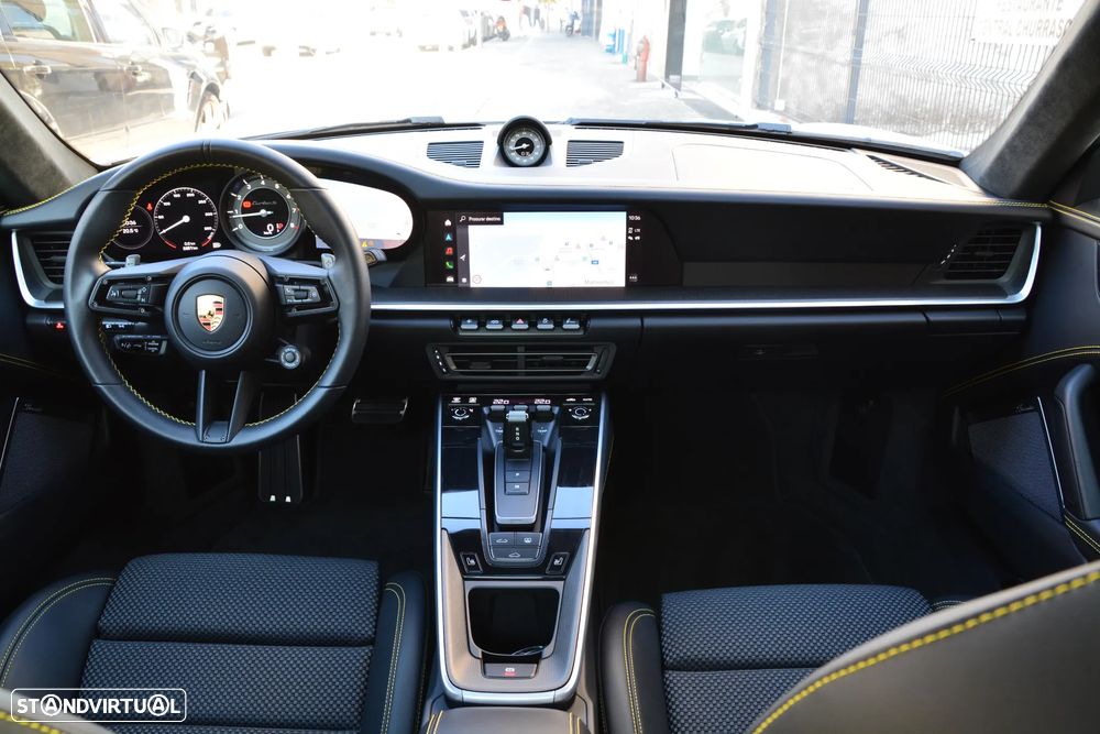 Porsche 911 (992) Turbo S PDK - 44