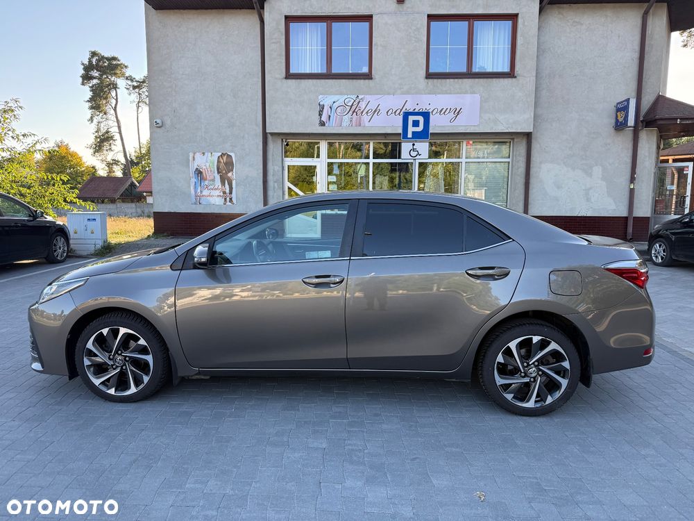 Toyota Corolla 1.6 Comfort - 9